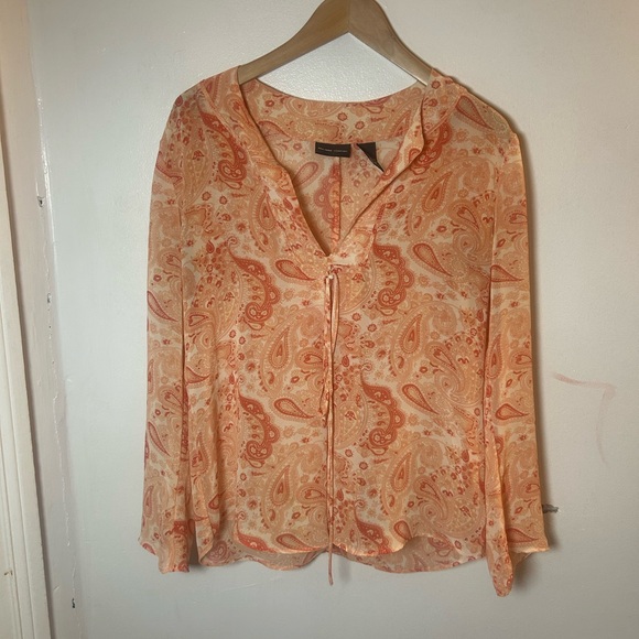 New York & Company peach paisley long sleeve blouse, sz M - Picture 2 of 6